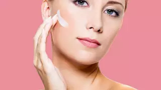 "Без шелушения и сухости":  косметолог раскрыла правила ухода за кожей зимой