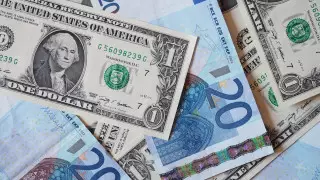 Официальные курсы доллара, евро, рубля и юаня на выходные
