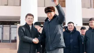 Атырауским ветеринарным станциям вручены 42 единицы служебного автотранспорта