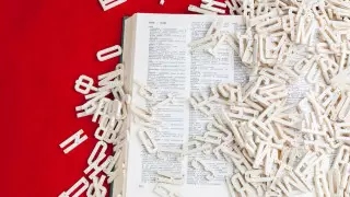 Американский словарь назвал слово года