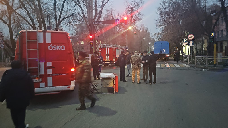 13 человек погибли при пожаре в хостеле в Алматы
