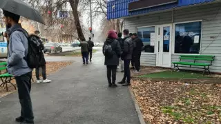 Пожар в хостеле Алматы: родственники погибших прибыли на опознание