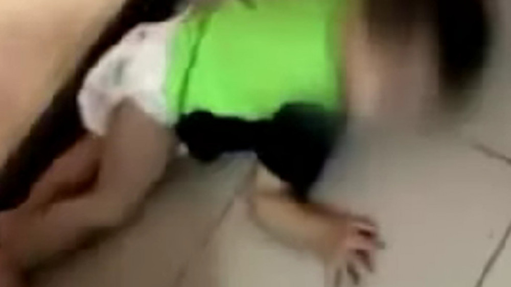 Скандал в детском саду Актобе: малыши с синяками и ссадинами спали на полу