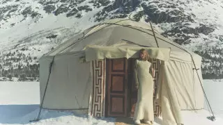 Кыргызы и казахи поспорили из-за юрты в постере итальянской компании