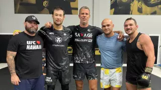 Менеджер Рахмонова высказался о бое с Чимаевым и срыве поединка в UFC