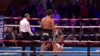 18-летний боксер брутально нокаутировал соперника за один раунд