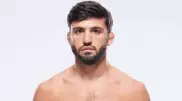 Подопечный казахстанца в UFC за минуту отправил соперника в нокаут