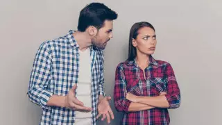 Психолог рассказала, как распознать мужчину-тирана в начале отношений