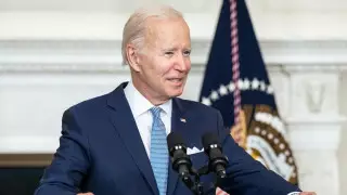 Байден признался, кто "вынудил" его снова баллотироваться в президенты США