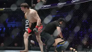 Жалгас Жумагулов выиграл нокаутом и изящно потроллил UFC