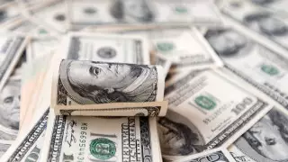 Курс доллара растет: итоги торгов 7 декабря