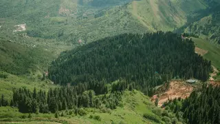 Роскошный коттедж в горах Алматы снесут по решению суда