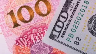 Курс доллара упал на 2 тенге: итоги торгов 8 декабря