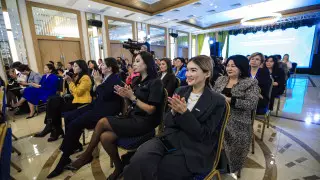 Состоялось первое заседание женского крыла партии Amanat