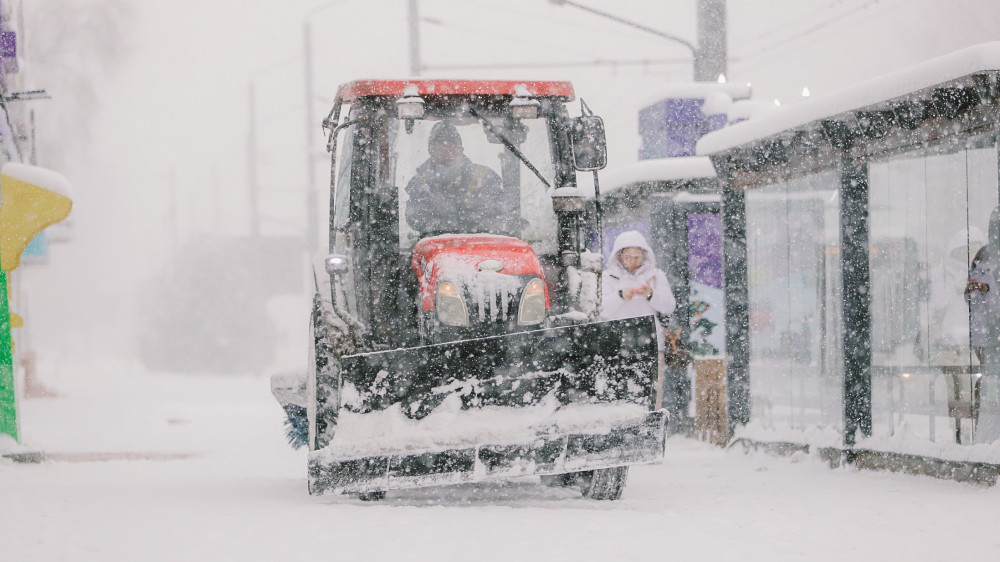 Сильный снегопад в Алматы: ДЧС сделал предупреждение