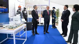 "Было немножко стыдно". Баталов рассказал о прямом вопросе Токаева