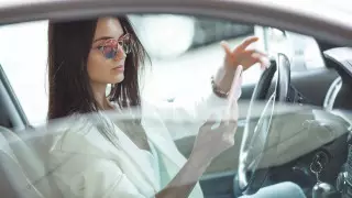 Житель Шымкента совершил курьезную кражу из салона авто и получил 2,5 года