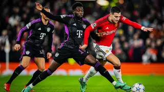 Сенсация и фиаско: МЮ повторил исторический результат в Лиге чемпионов