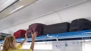 "2 килограмма ручной клади". Авиакомпанию раскритиковали в сети