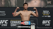 Шавкат Рахмонов прошел взвешивание в UFC перед "главным боем в карьере"