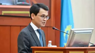 "Обычный житель, который работает восемь часов, не может столько интернета потреблять" - Мусин