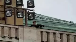 Появилось видео со стрелком, который убил 14 человек в центре Праги