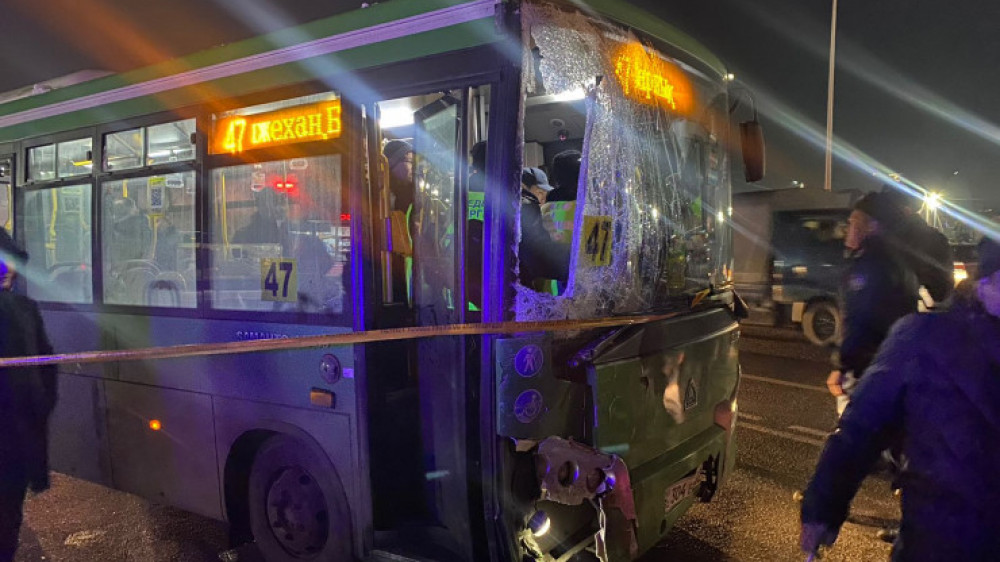 О состоянии пострадавших в смертельном ДТП с автобусом в Алматы рассказали врачи