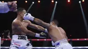 Нокаут в первом раунде выявил победителя в бою боксеров-тяжеловесов