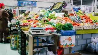 Продавцы снижают цены специально для акимата, а после выставляют другие - депутат