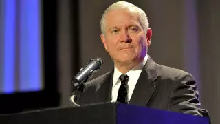 Экс-министр обороны США провел лекцию для студентов Нархоза