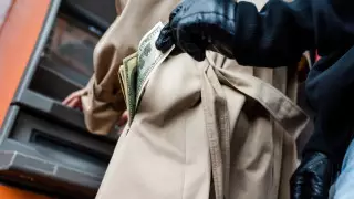 Миллионный кредит оформили на жительницу Петропавловска: подозревают сына-подростка