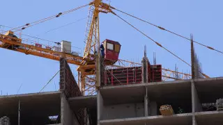 8 компаний лишили строительных лицензий в Алматы: список