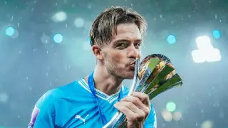 Звезду "МанСити" ограбили на миллион фунтов - в доме была его семья