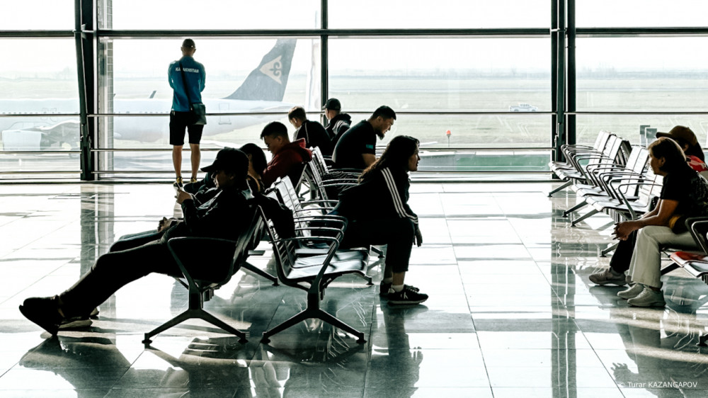 Более 30 авиарейсов задерживаются в аэропорту Астаны