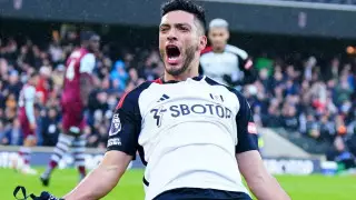 Камбэком за 30 минут завершился матч за лидерство в АПЛ