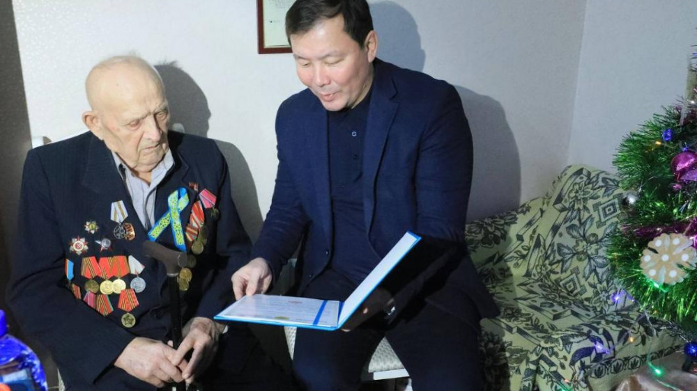 100 лет исполнилось единственному в Актюбинской области ветерану ВОВ