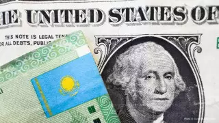 Причины укрепления тенге к доллару в конце 2023 года назвали в Нацбанке