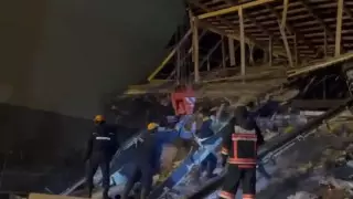 Появились фото и видео с места взрыва в кафе в Уральске