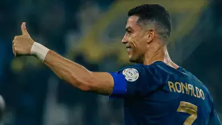 Роналду обошел Мбаппе и забрал приз Диего Марадоны