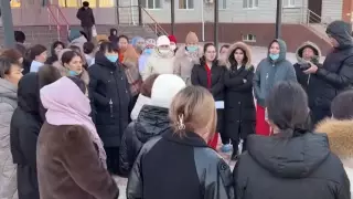 Сотрудники атырауской поликлиники потребовали уволить главного врача