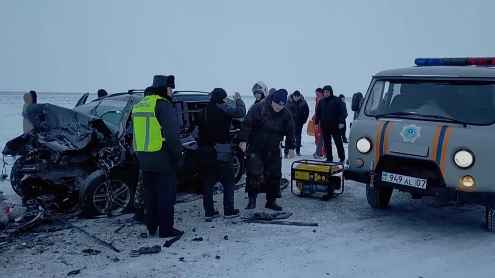 Пять человек погибли в дорожной аварии в ЗКО: 09 января 2024 23:30 -  новости на Tengrinews.kz