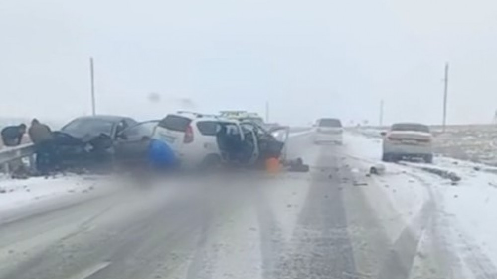 Три человека погибли в ДТП под Туркестаном