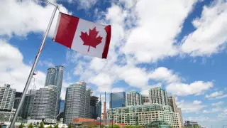 "Система вышла из-под контроля": Канада ограничит количество иностранных студентов