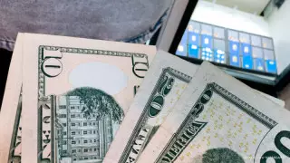 Какой сейчас курс доллара, евро и рубля в обменниках