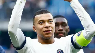 Роналдо "анонсировал" переход Мбаппе в мадридский "Реал"