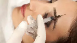 Ботокс мешает понимать окружающих, выяснили ученые