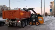 Более 2 500 рабочих убирают снег в Астане