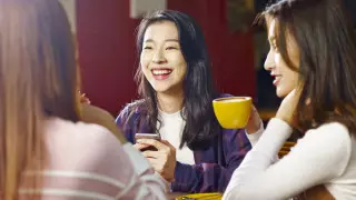 "Тревожное поколение": теорию "третьего места" обсуждают в сети