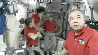 Crew Dragon с экипажем туристов пристыковался к МКС