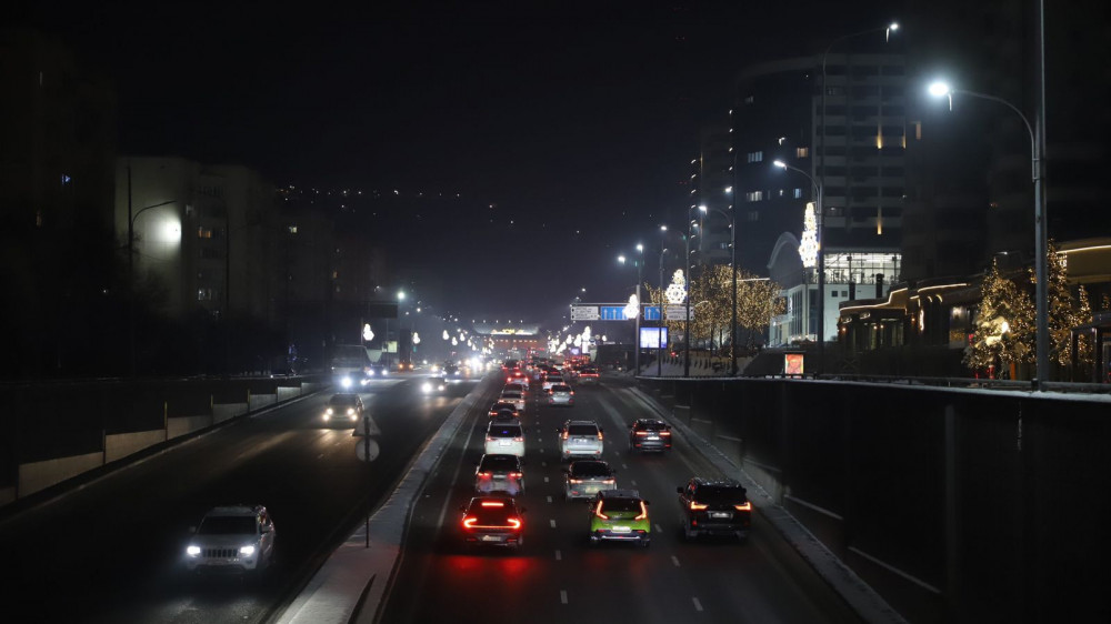 В Алматы ощутили третью волну подземных толчков